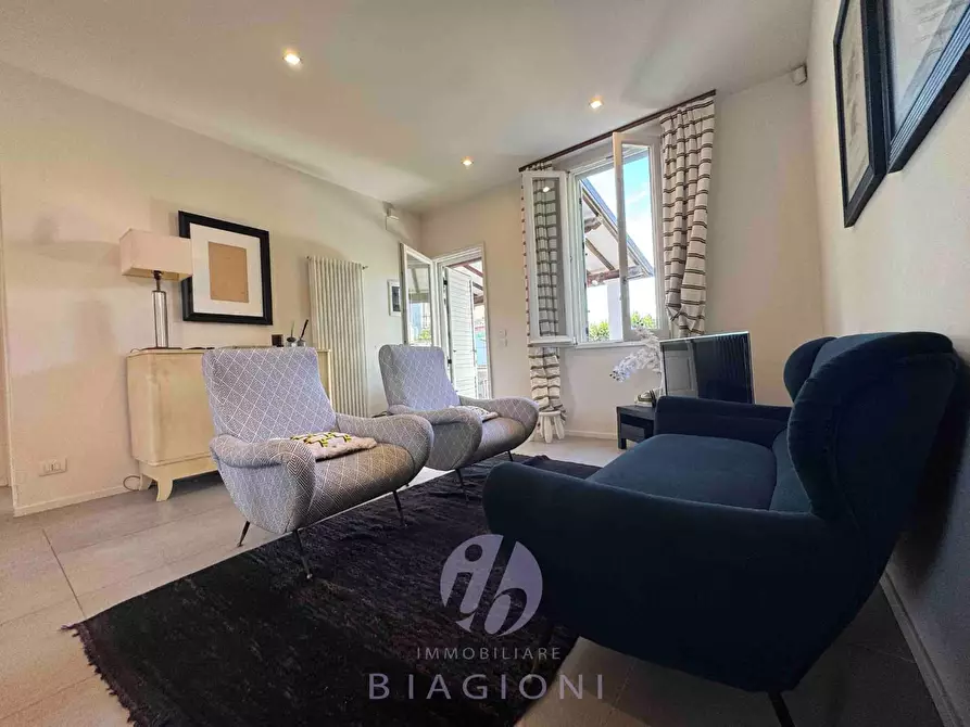 Immagine 14 di Villa in vendita  a Pietrasanta