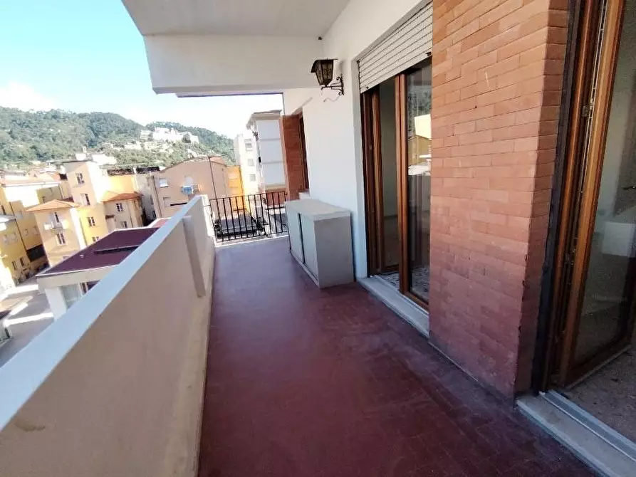 Immagine 4 di Appartamento in vendita  a Massa