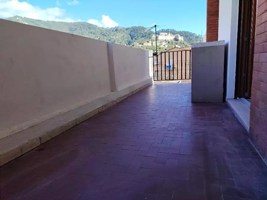 Immagine 2 di Appartamento in vendita  a Massa