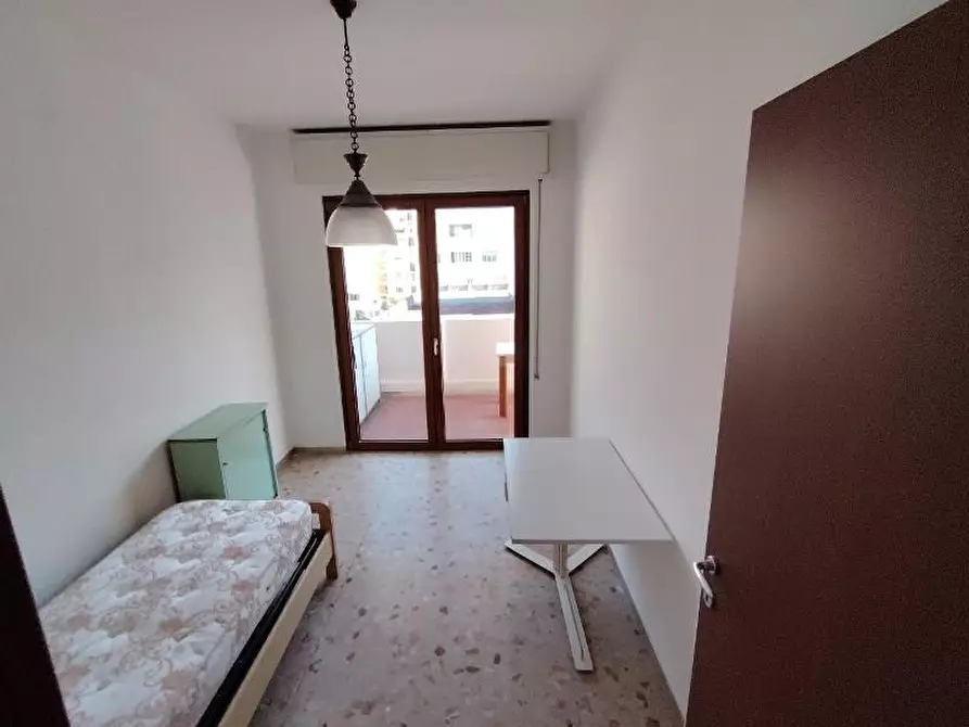 Immagine 22 di Appartamento in vendita  a Massa