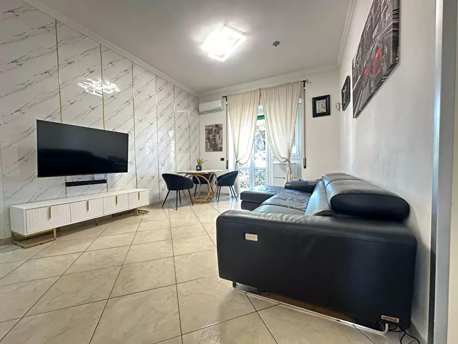 Immagine 1 di Appartamento in vendita  a Viareggio