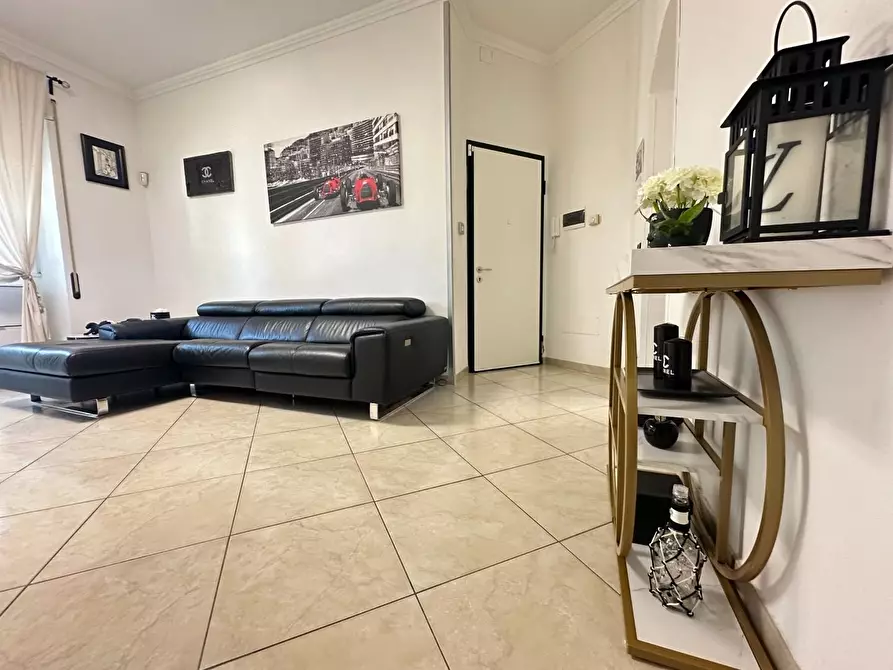 Immagine 3 di Appartamento in vendita  a Viareggio