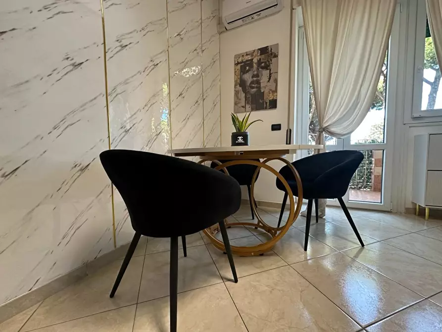 Immagine 32 di Appartamento in vendita  a Viareggio