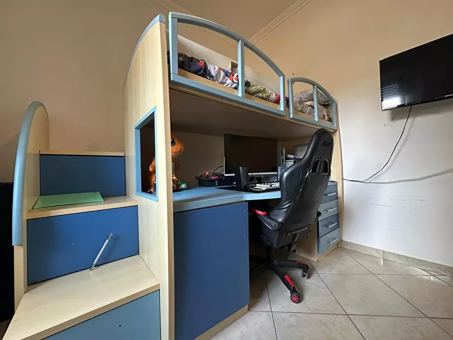 Immagine 11 di Appartamento in vendita  a Viareggio