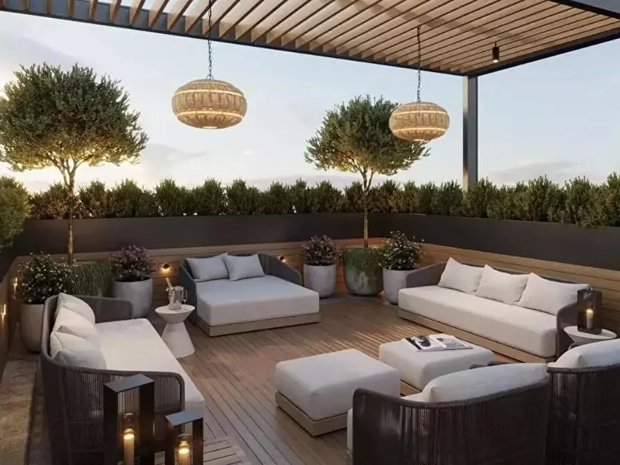 Immagine 1 di Mansarda in vendita  a Viareggio