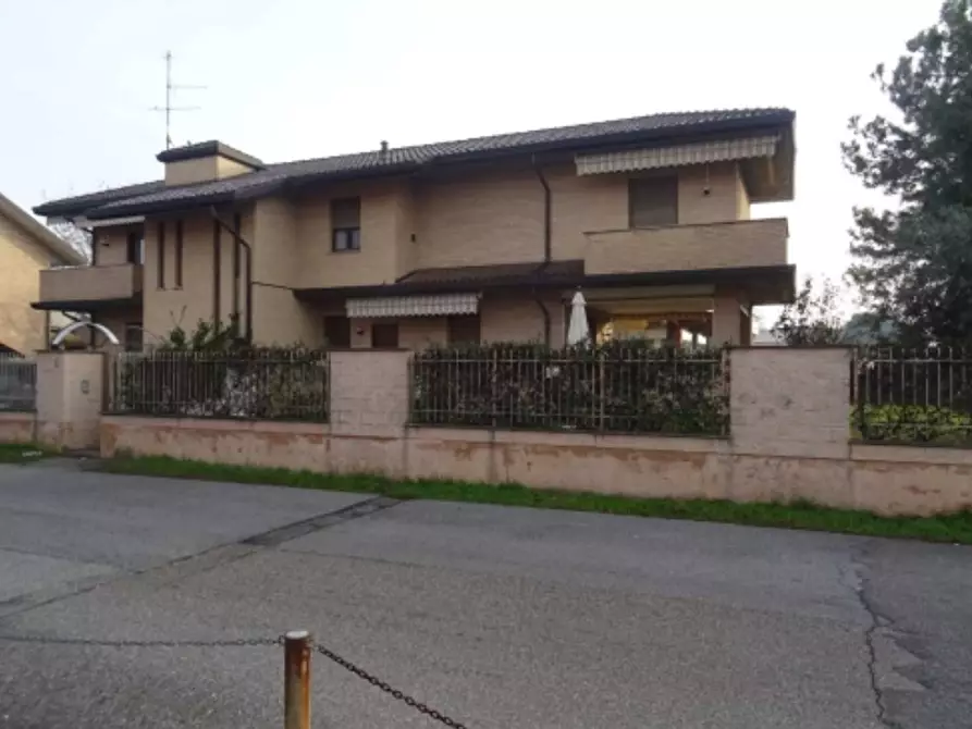 Immagine 2 di Appartamento in vendita  a Seveso
