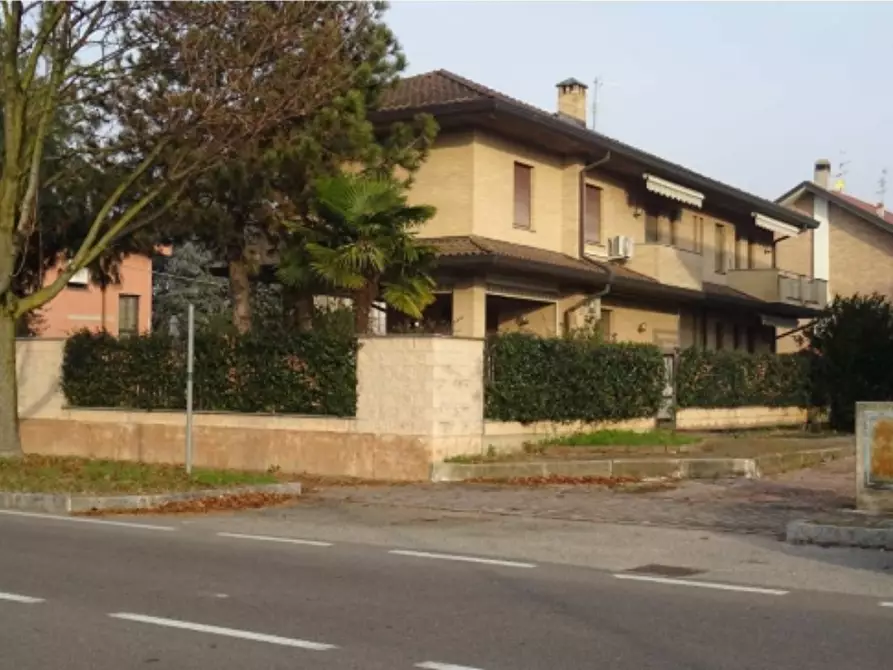 Immagine 1 di Appartamento in vendita  a Seveso