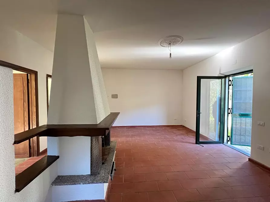 Immagine 18 di Villa in vendita  a Calci