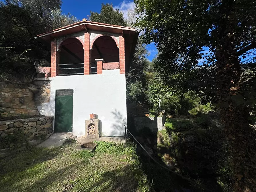 Immagine 10 di Villa in vendita  a Calci