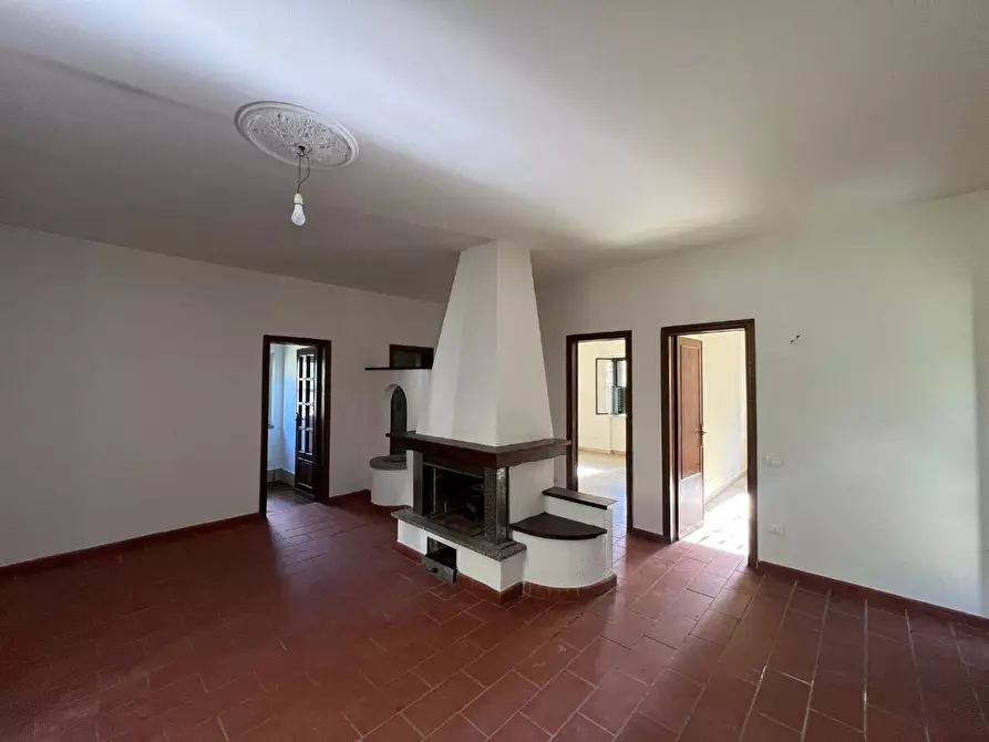 Immagine 15 di Villa in vendita  a Calci