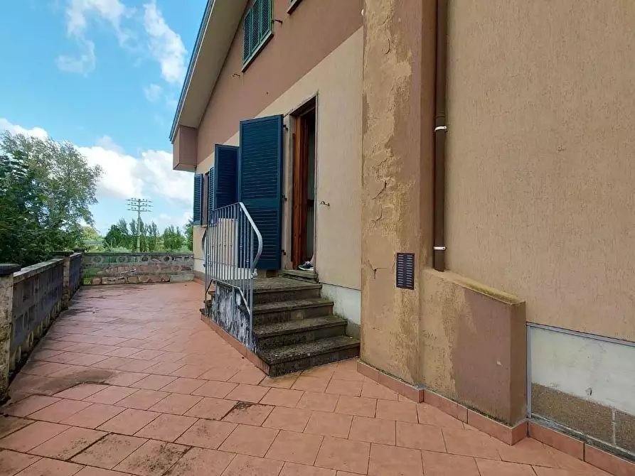 Immagine 28 di Capannone industriale in vendita  a Lucca