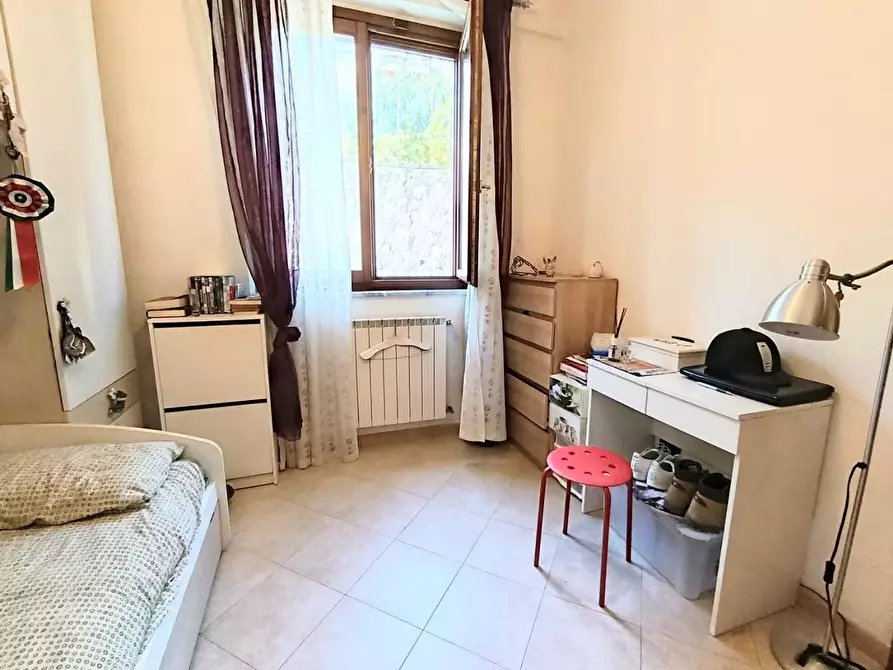 Immagine 17 di Appartamento in vendita  a La Spezia