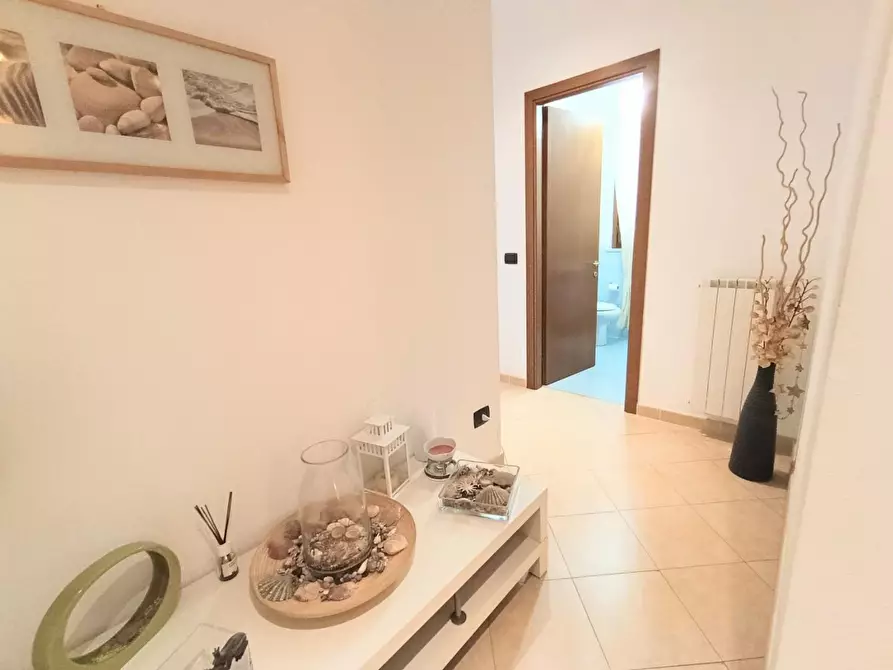 Immagine 10 di Appartamento in vendita  a La Spezia