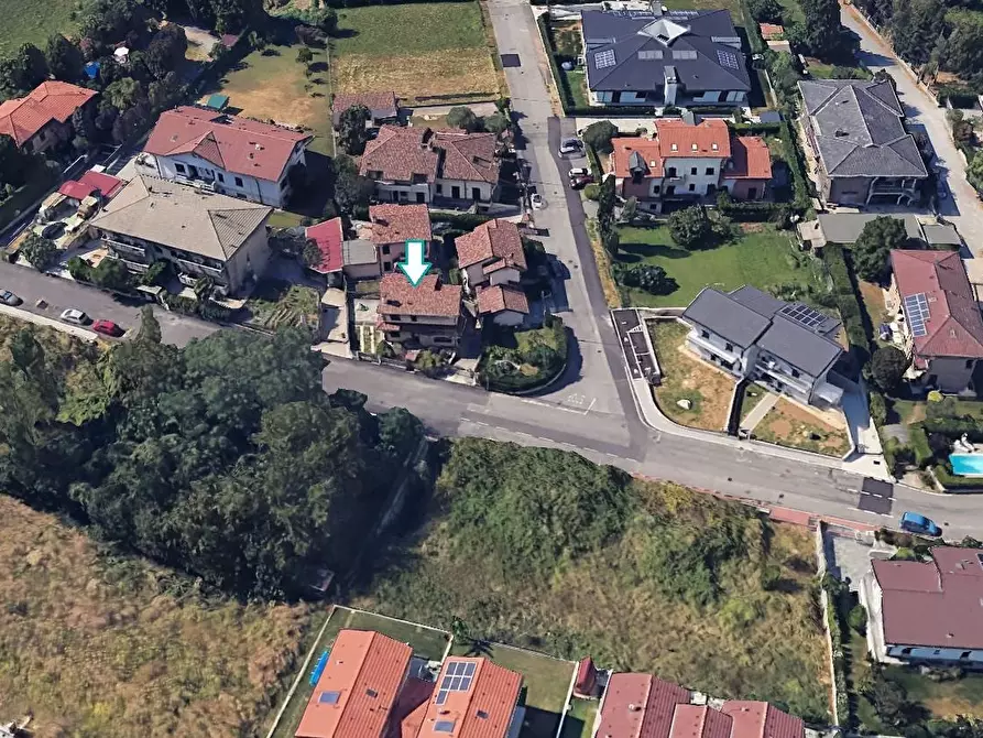 Immagine 4 di Villa in vendita  a Giussano