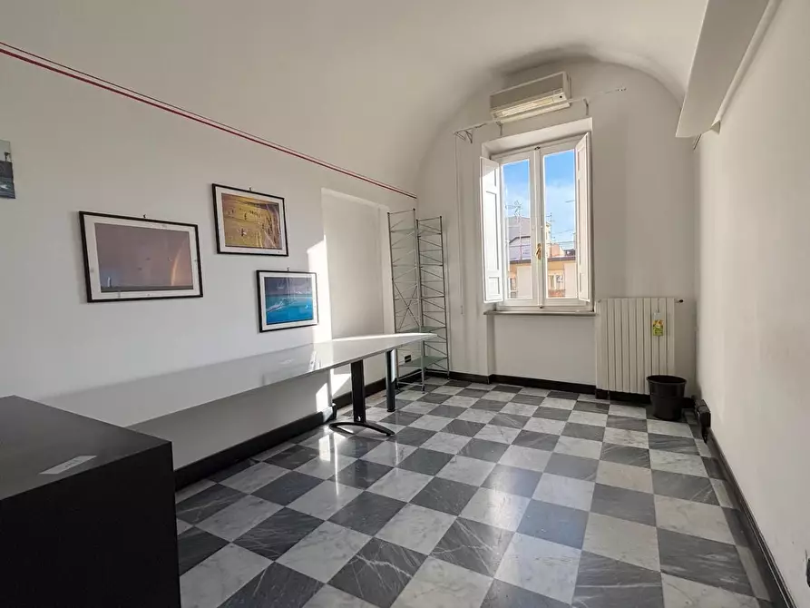 Immagine 35 di Appartamento in vendita  a Pisa