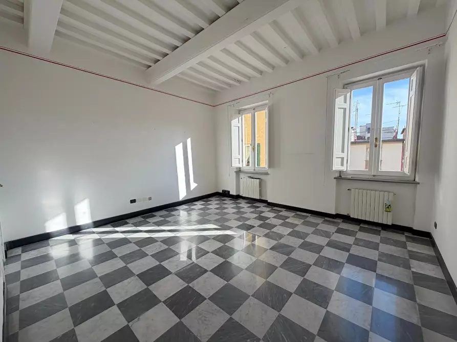 Immagine 60 di Appartamento in vendita  a Pisa