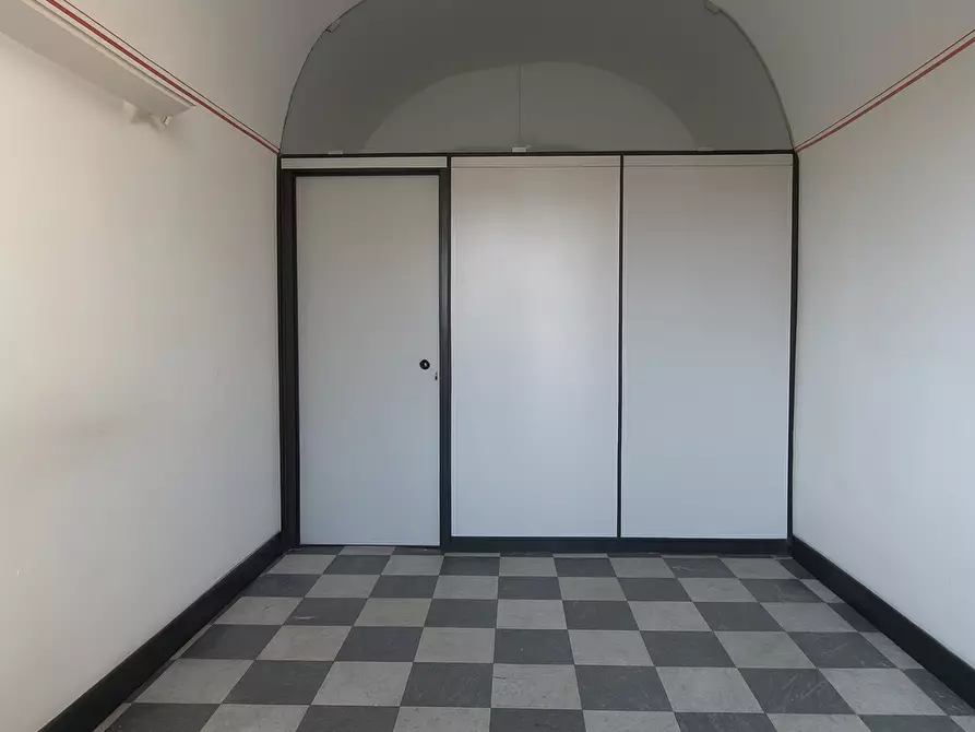 Immagine 12 di Appartamento in vendita  a Pisa