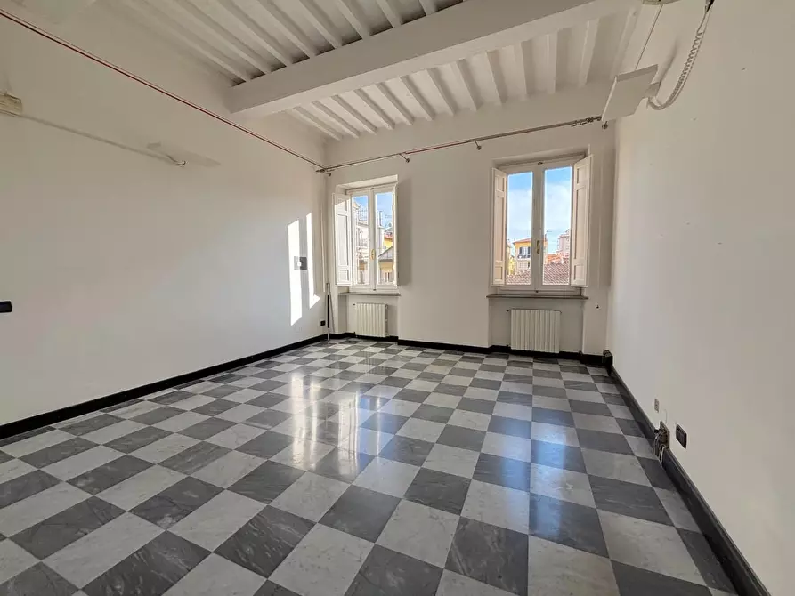 Immagine 37 di Appartamento in vendita  a Pisa