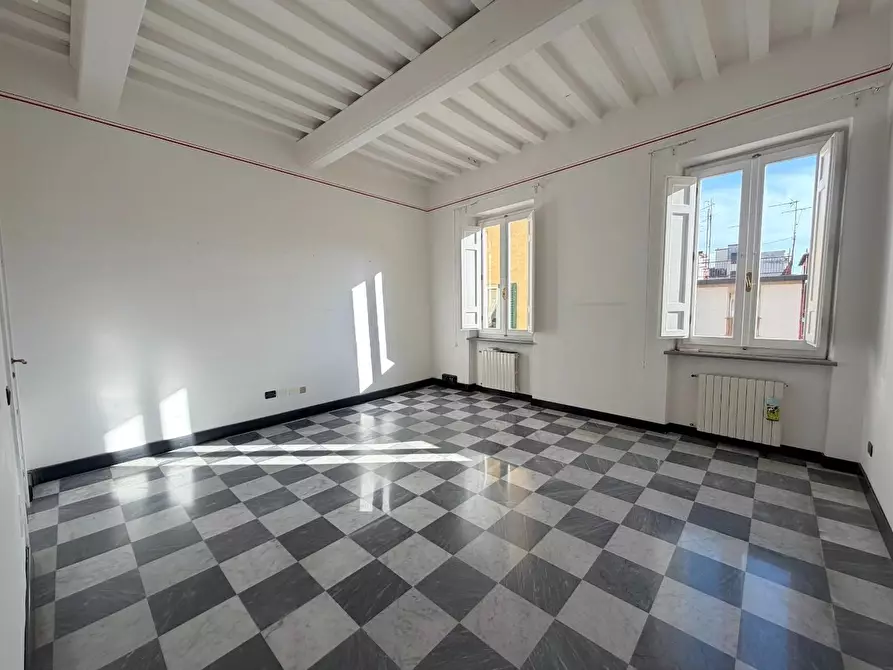 Immagine 62 di Appartamento in vendita  a Pisa