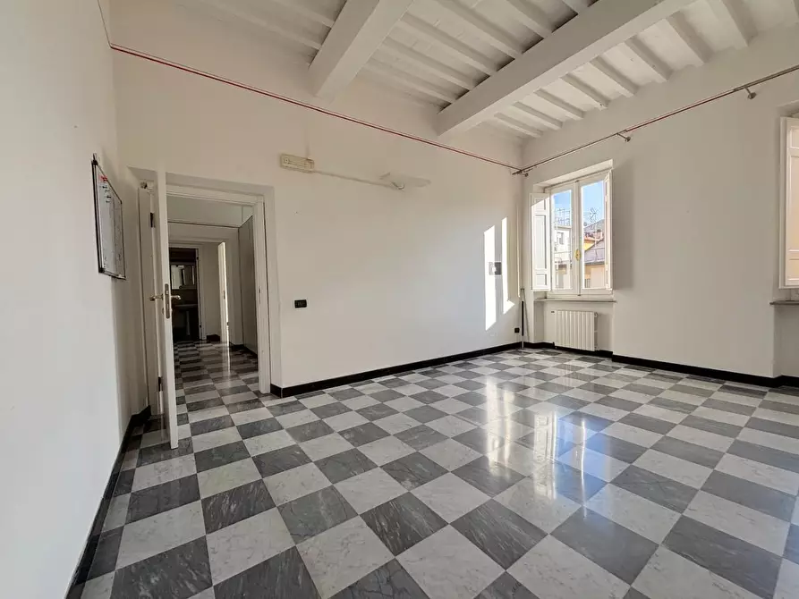 Immagine 38 di Appartamento in vendita  a Pisa
