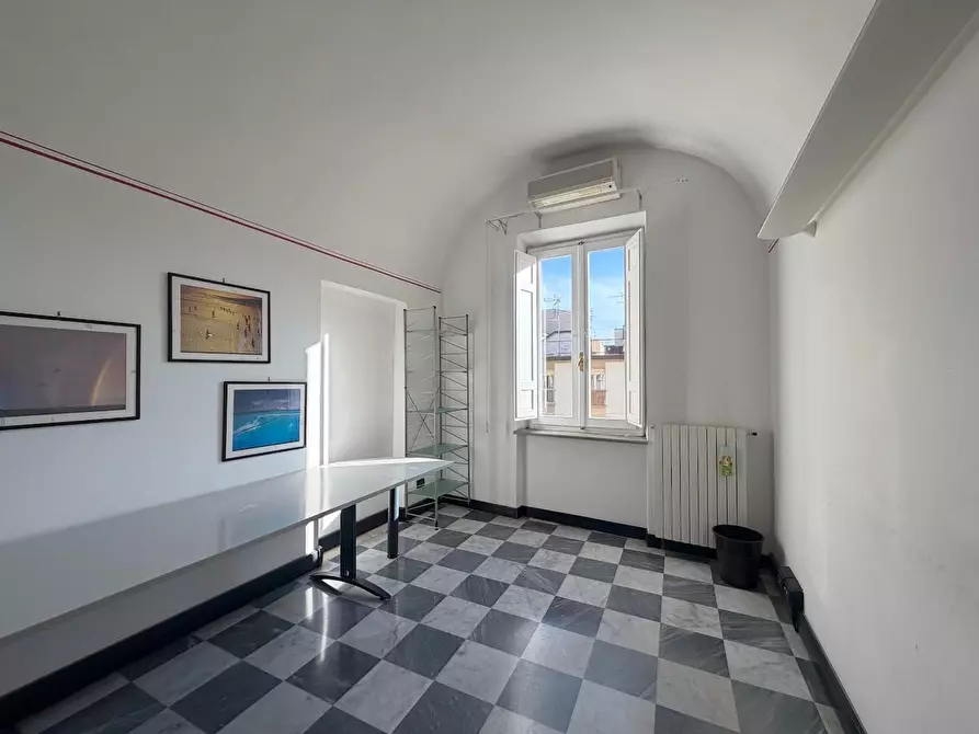 Immagine 57 di Appartamento in vendita  a Pisa