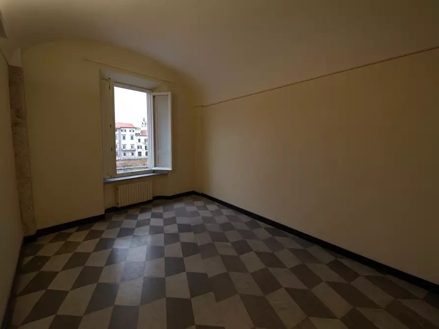 Immagine 17 di Appartamento in vendita  a Pisa
