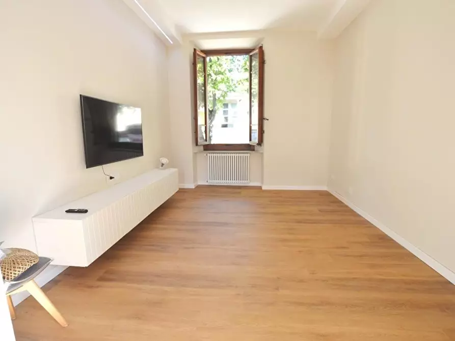 Immagine 8 di Appartamento in vendita  a Lucca