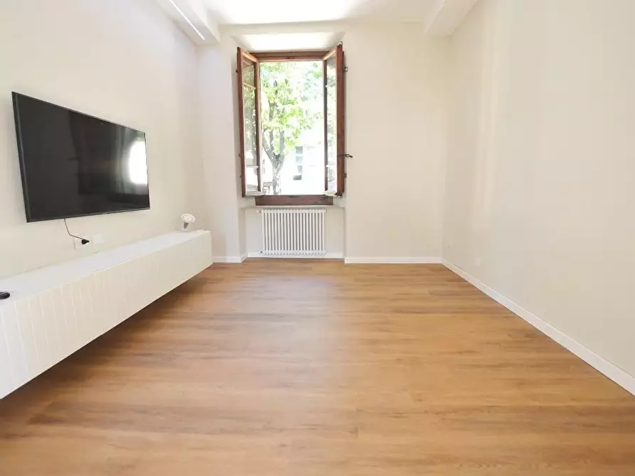 Immagine 7 di Appartamento in vendita  a Lucca