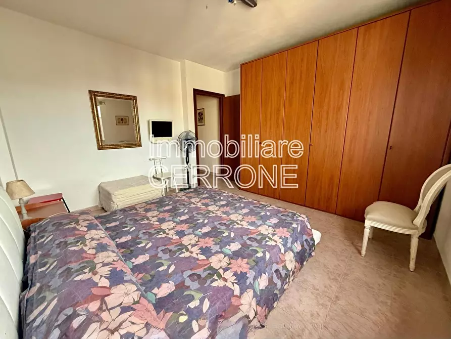 Immagine 10 di Appartamento in vendita  a Cecina