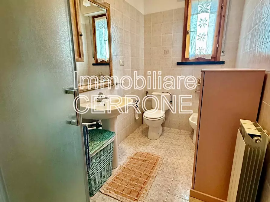 Immagine 16 di Appartamento in vendita  a Cecina