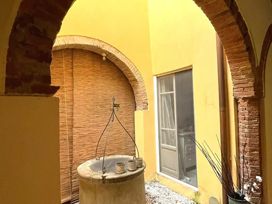 Immagine 3 di Palazzo in vendita  a San Miniato