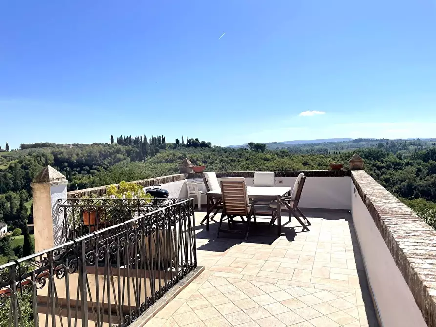 Immagine 1 di Palazzo in vendita  a San Miniato