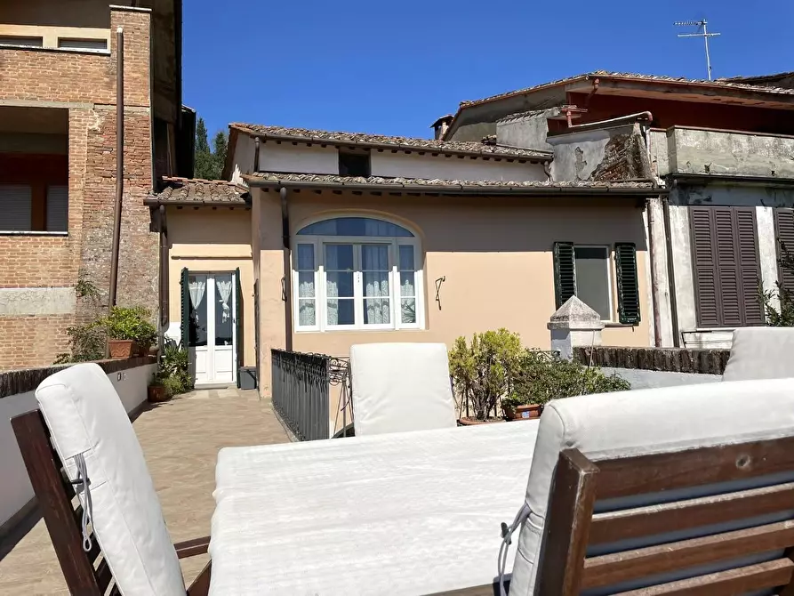 Immagine 24 di Palazzo in vendita  a San Miniato