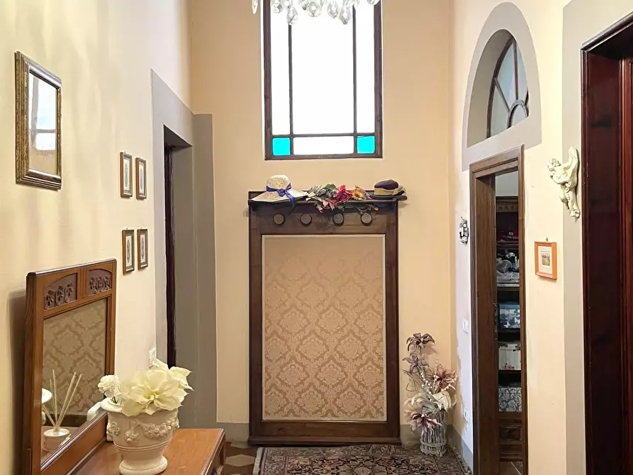 Immagine 25 di Palazzo in vendita  a San Miniato