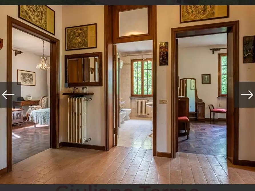 Immagine 1 di Villa in vendita  a San Giuliano Terme