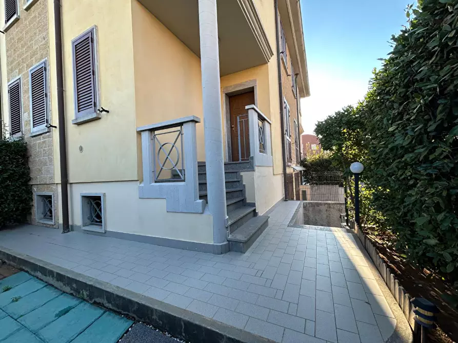 Immagine 31 di Casa quadrifamiliare in vendita  a Rosignano Marittimo