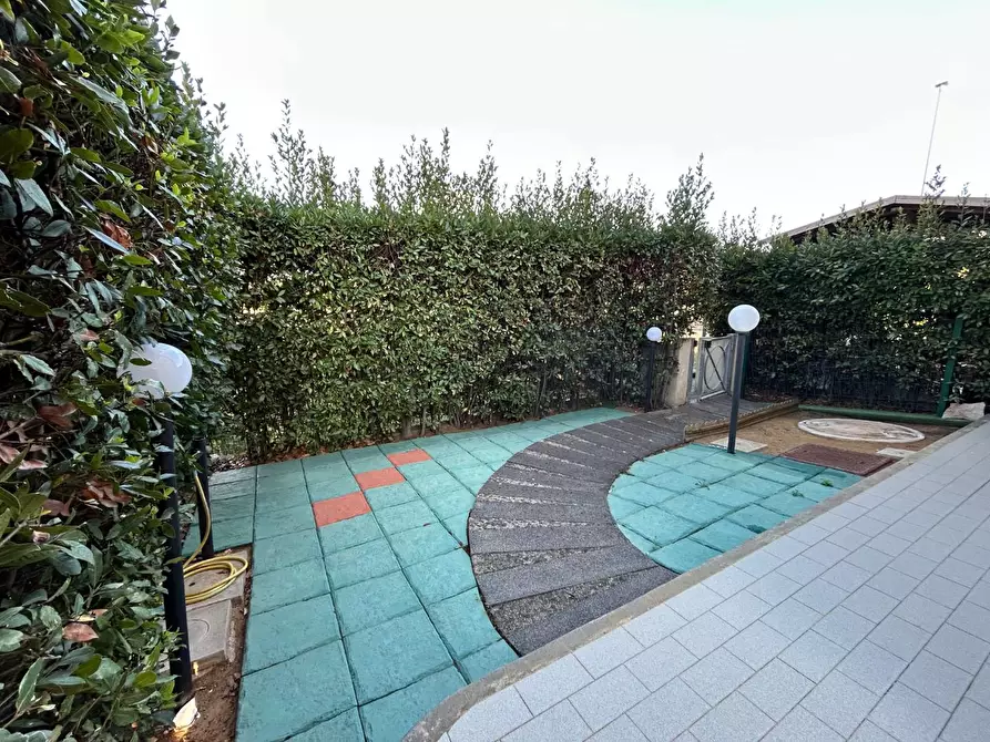 Immagine 2 di Casa quadrifamiliare in vendita  a Rosignano Marittimo