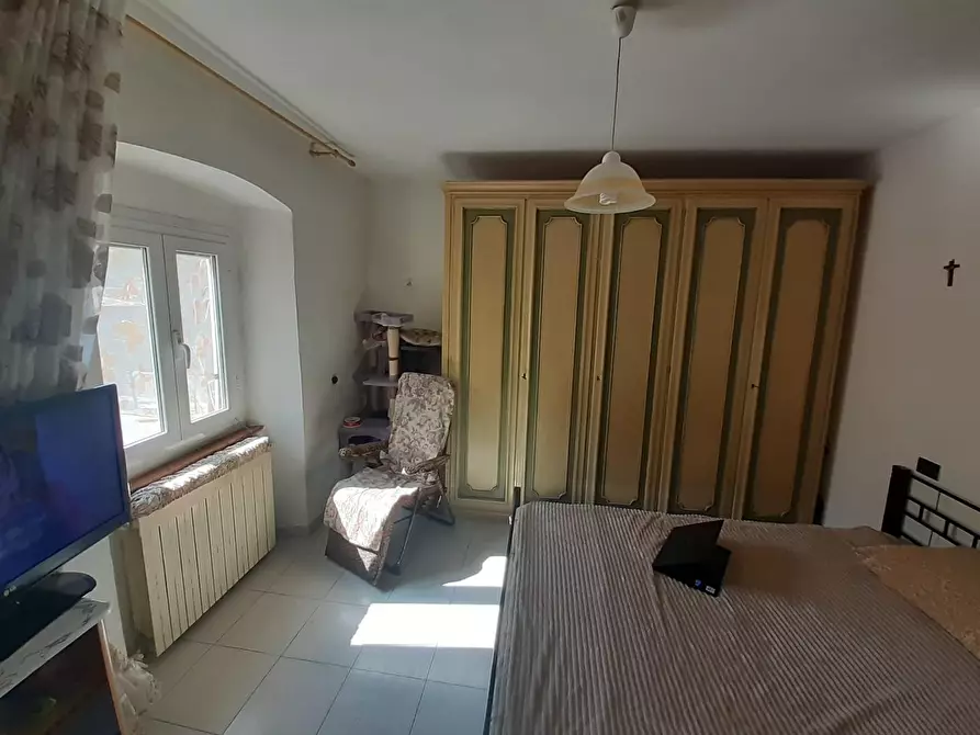 Immagine 2 di Appartamento in vendita  a Carrara