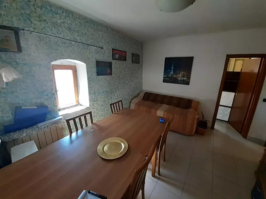 Immagine 10 di Appartamento in vendita  a Carrara