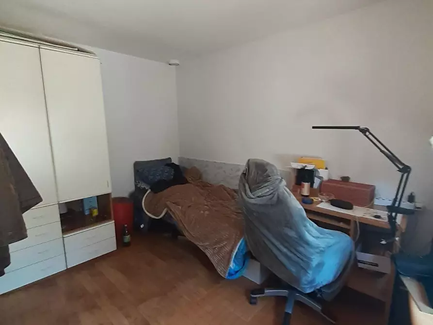 Immagine 7 di Appartamento in vendita  a Carrara