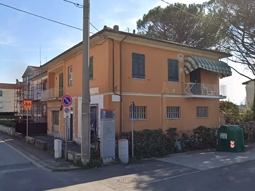 Immagine 1 di Casa semindipendente in vendita  a Ponsacco