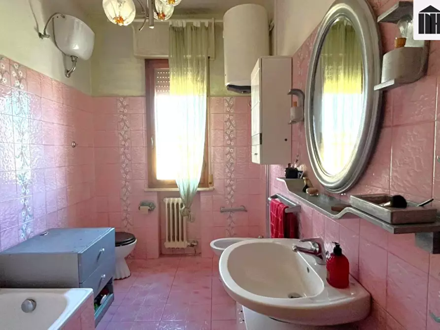 Immagine 25 di Appartamento in vendita  a Santa Croce Sull'arno