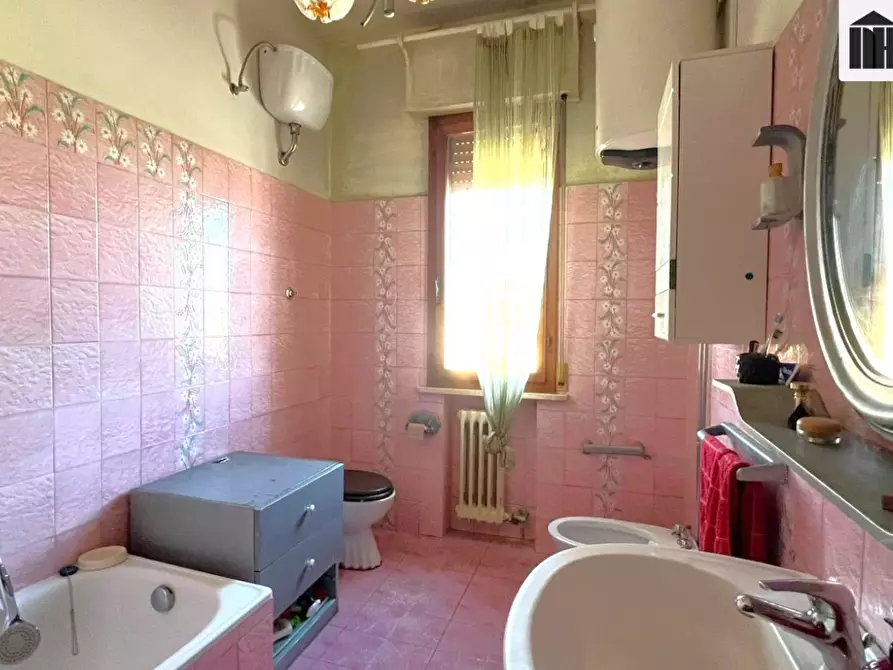 Immagine 23 di Appartamento in vendita  a Santa Croce Sull'arno