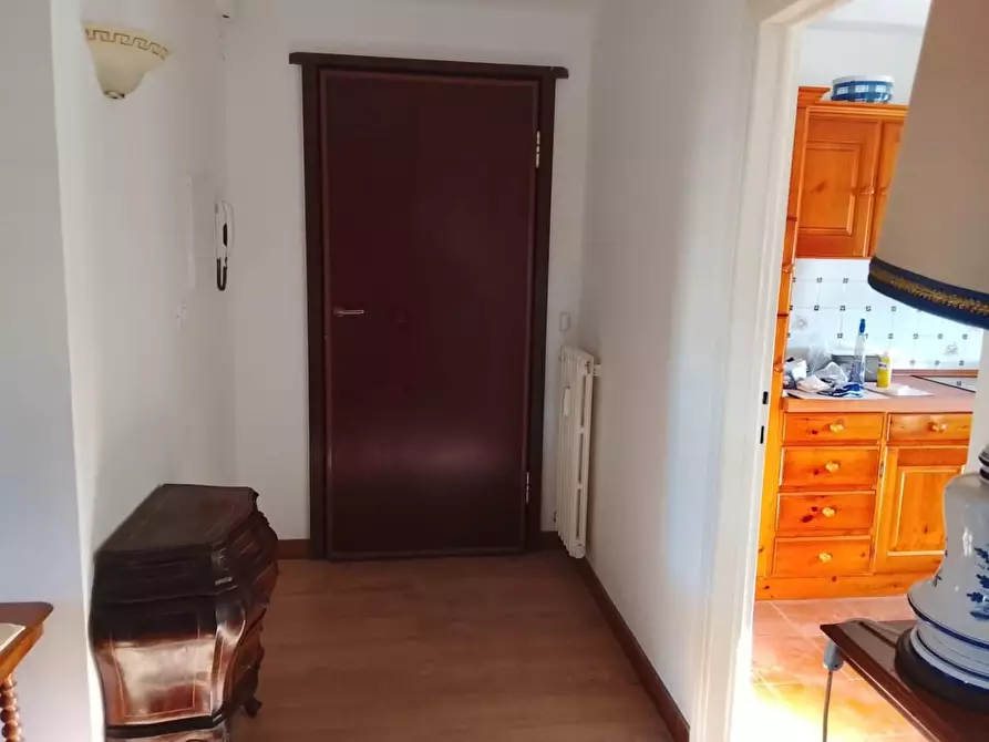 Immagine 10 di Appartamento in vendita  a Livorno