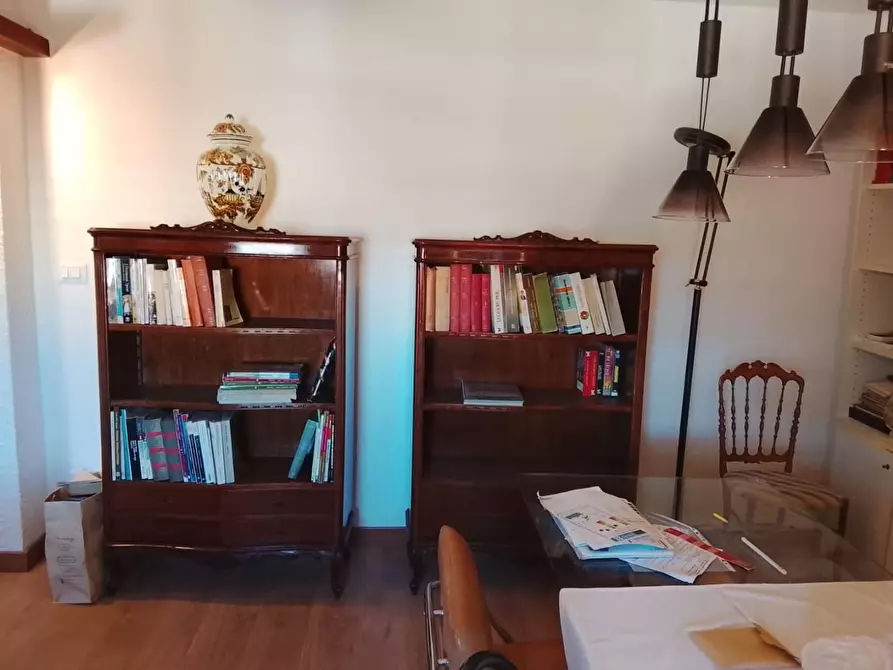 Immagine 11 di Appartamento in vendita  a Livorno