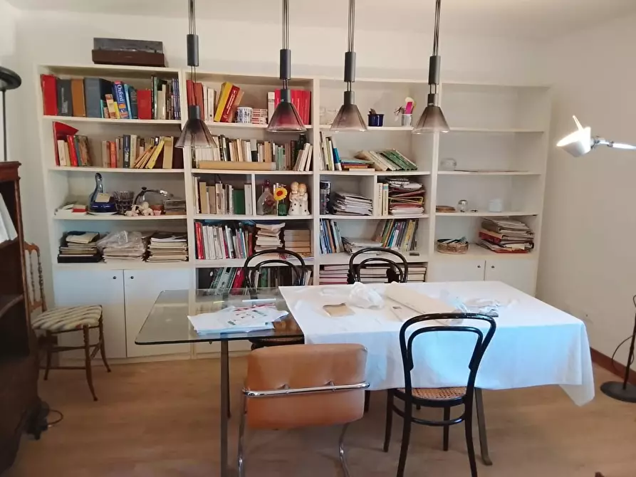 Immagine 3 di Appartamento in vendita  a Livorno