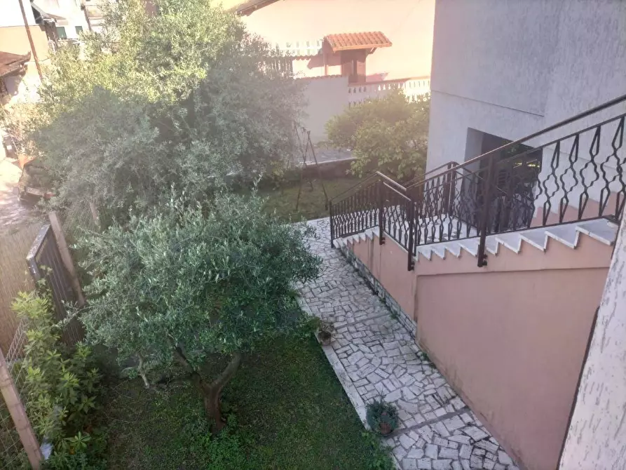 Immagine 15 di Villa in vendita  a Carrara