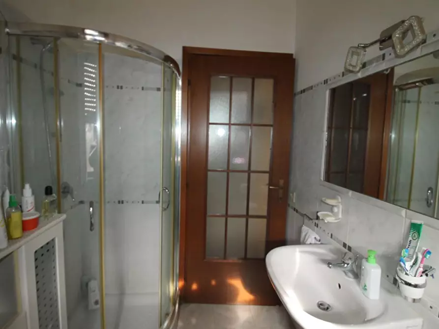 Immagine 13 di Appartamento in vendita  a Colle Di Val D'elsa