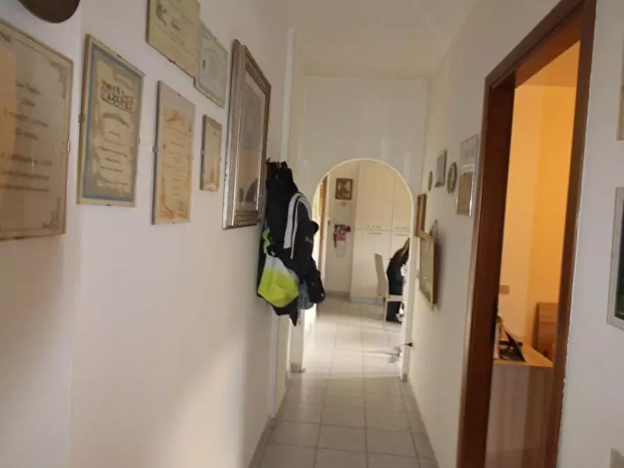 Immagine 12 di Appartamento in vendita  a Colle Di Val D'elsa