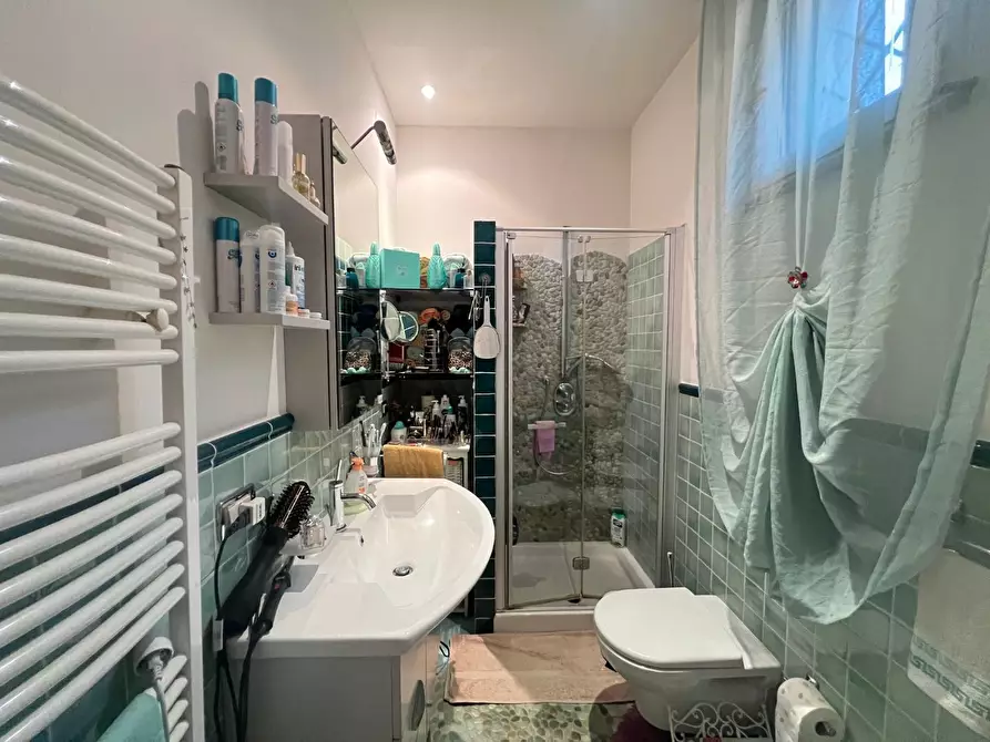 Immagine 12 di Villa in vendita  a Pontedera